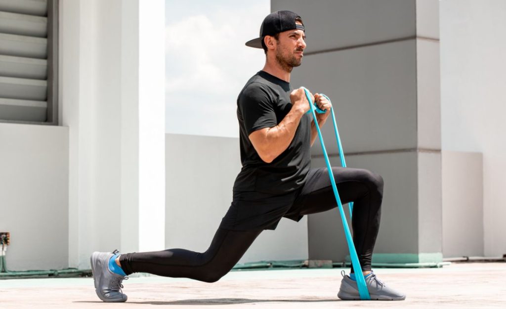 Quelques exercices de musculation avec élastique.