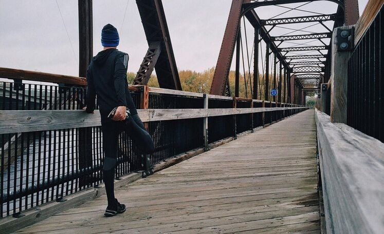 Dein Marathon-Trainingsplan für Anfänger: Ausdauer, Tempo, Ernährung und Verletzungsprävention für ein erfolgreiches Rennen.